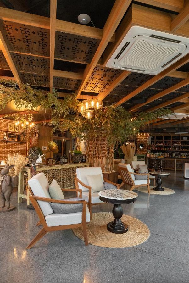 Sanae' Oldtown Hotel Chiang Mai Zewnętrze zdjęcie
